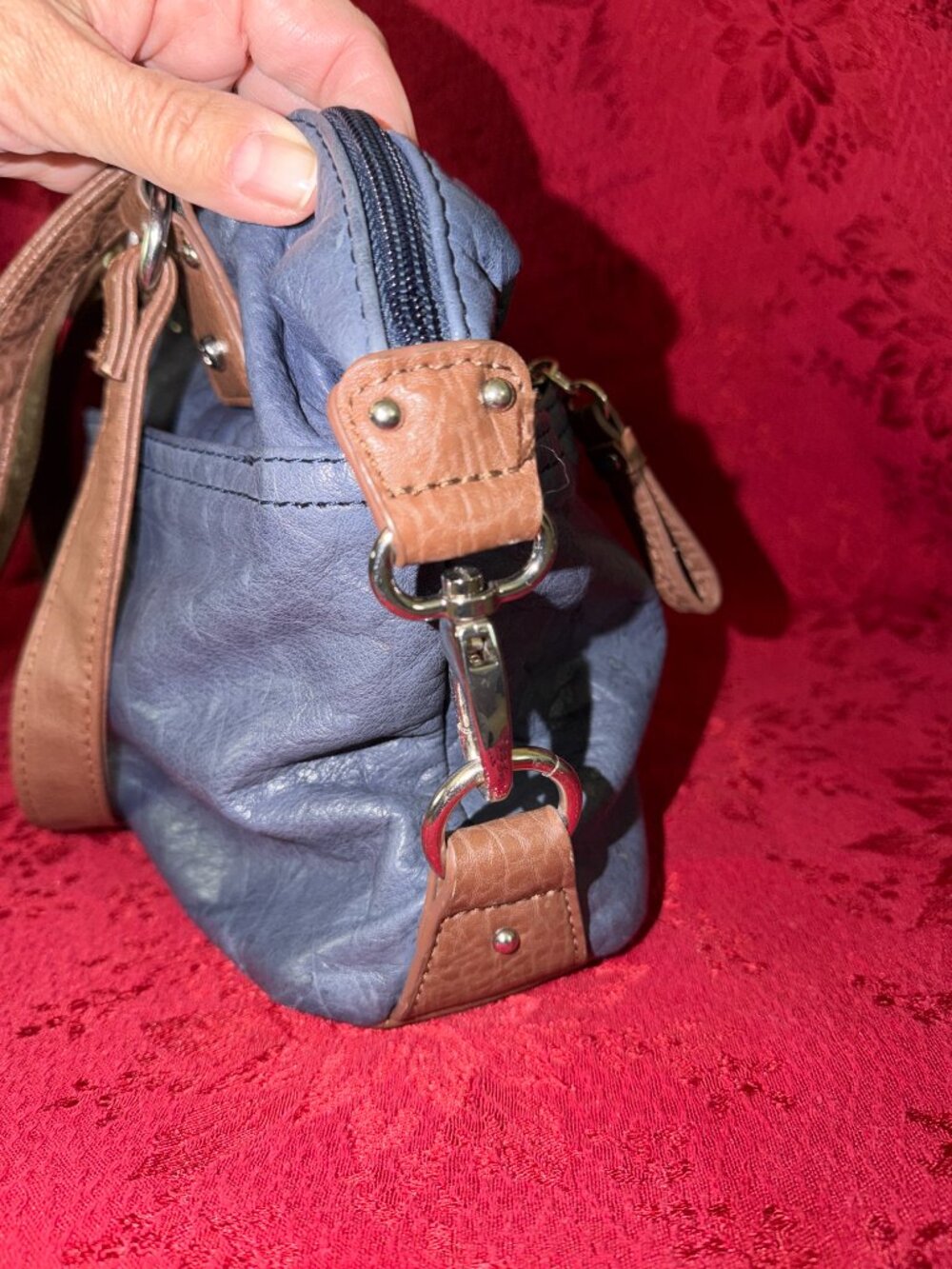 Stone Mountain Leather Navy Blue w/Brown Handles Long Beach Satchel - Picture 4 of 11